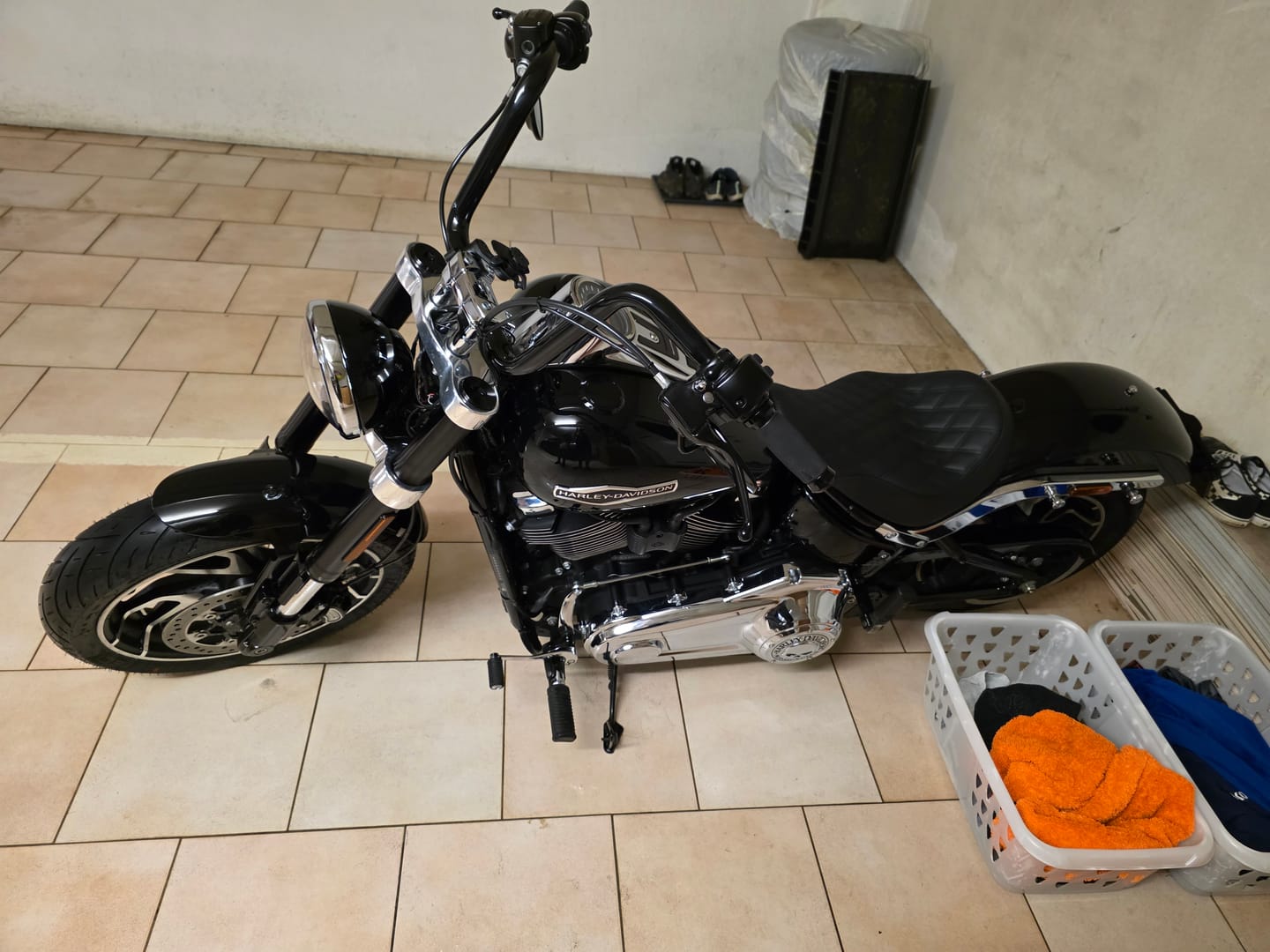 Customer photo review of Renegade LS schwarz für Sport Glide / Low Rider-ST/S ab 18