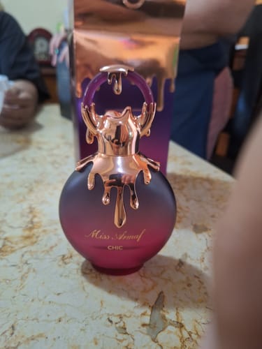 Reseña con foto de un cliente sobre Perfume para Mujer MISS ARMAF CHIC 100ml EDP
