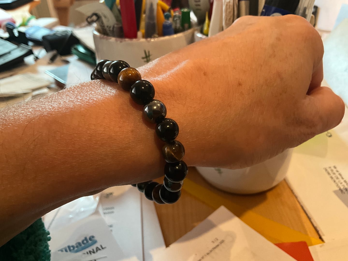 Customer photo review of Bracelet "Triple Protection" en Hématite, Oeil de Tigre et Obsidienne