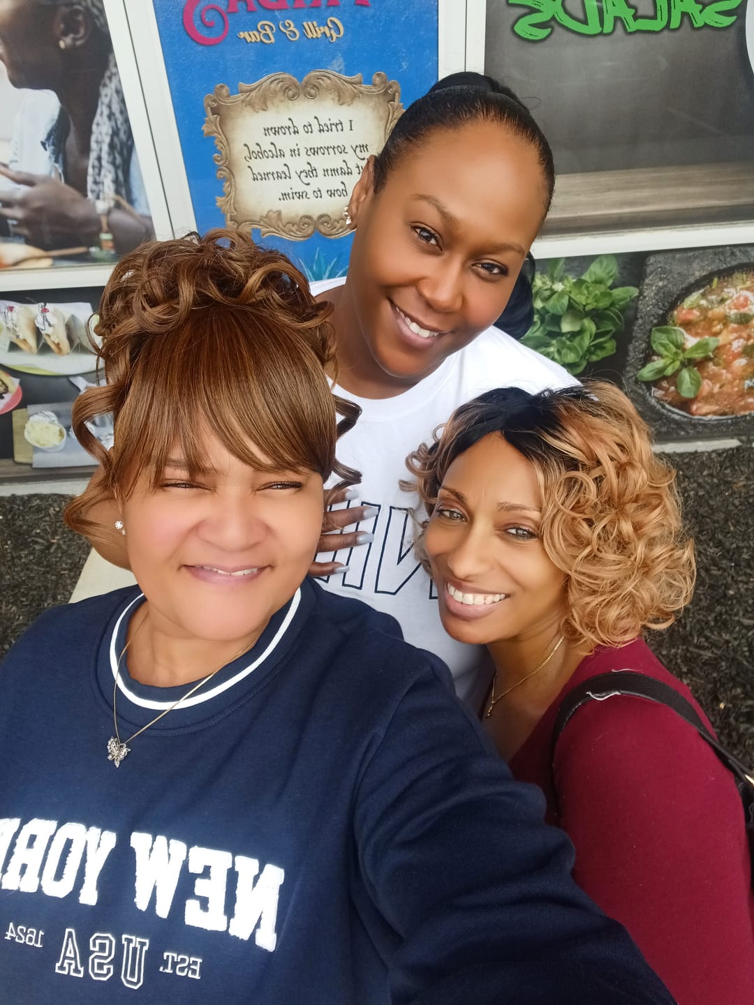 Customer photo review of Vivica Fox Bang-N-Pony Two in One Trendy High Ponytail - BPB-HEAVEN