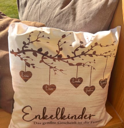 Customer photo review of Personalisiertes Kissen - "Enkelkinder"