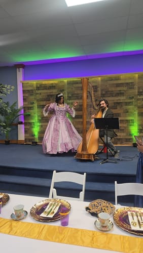 Customer photo review of Bridgerton & Jane Austen Themed Murder Mystery Game Kit