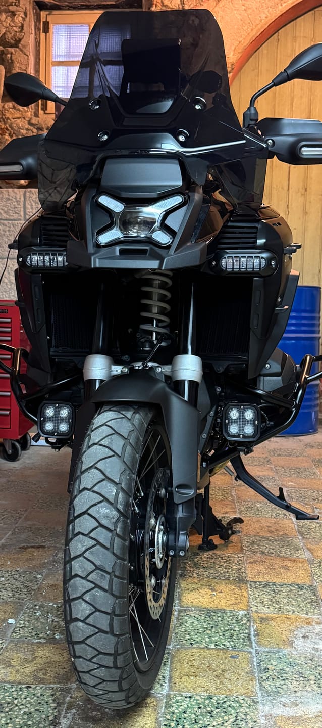 Customer photo review of Driving Light Mount - Articulating Bar Clamp 21mm-29mm, Black