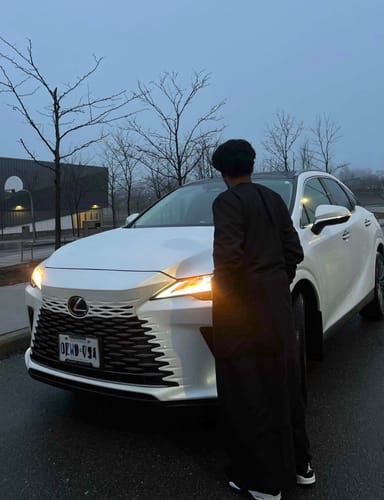 Customer photo review of Plain Black Thobe