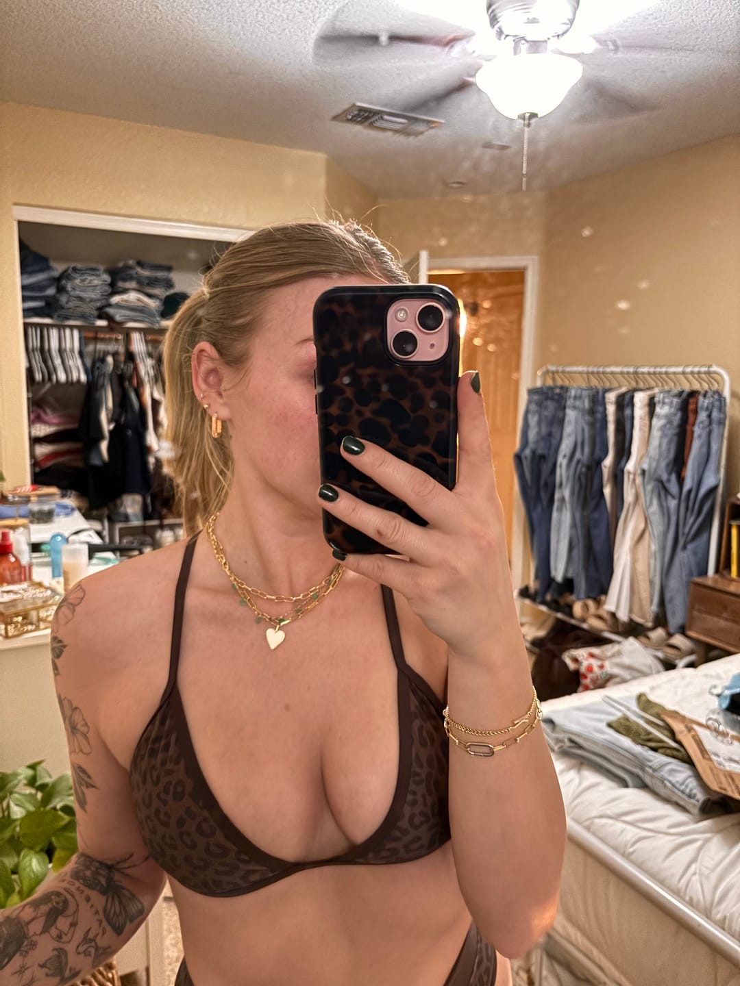 Customer photo review of LILY Jaguar Minimal Triangle Top