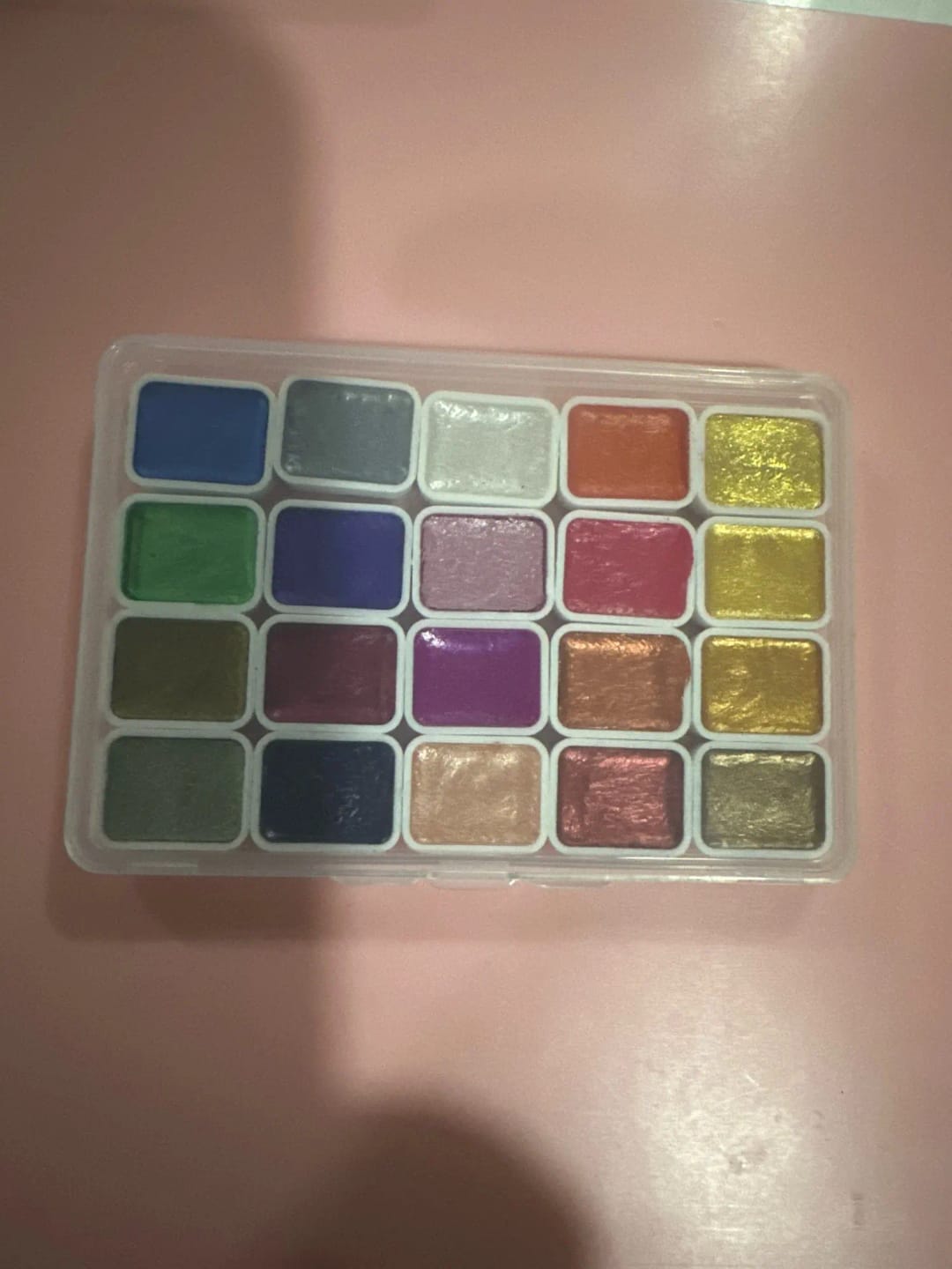 Customer photo review of 20-Color Metal Watercolor Set