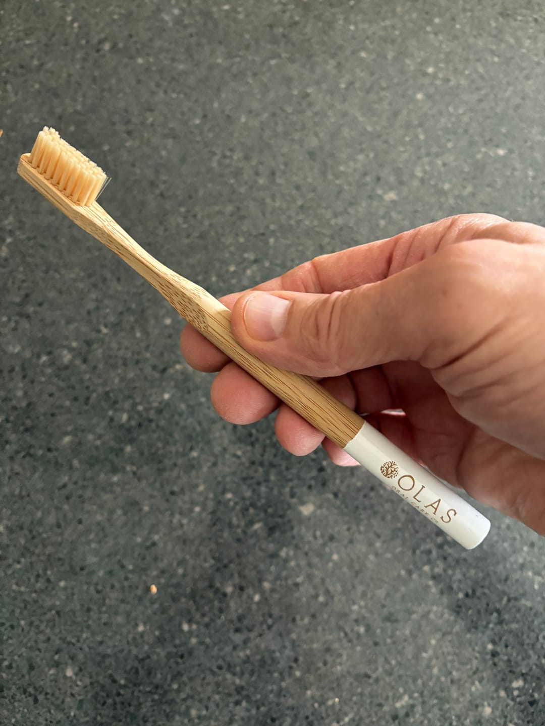 Customer photo review of OLAS Toothbrush Natural - White Handle