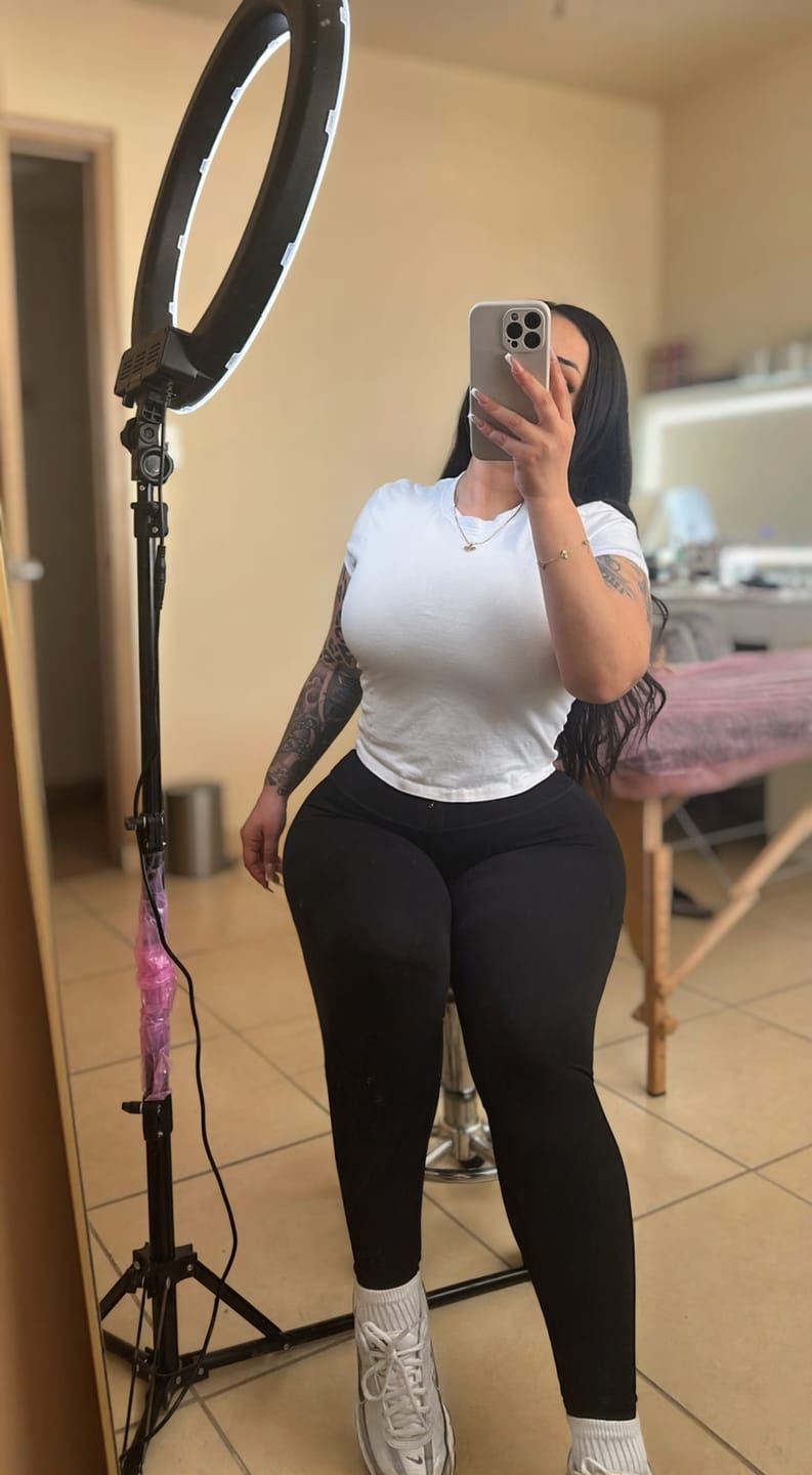 Customer photo review of Curve n Shape Petite