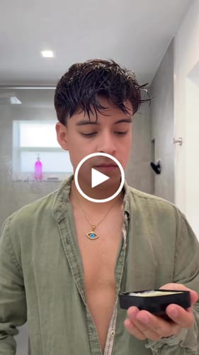 Customer video review of Vivonostra™ Pomade