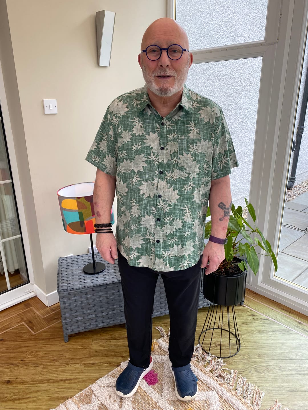 Customer photo review of Men's Retro Casual Holiday Pocket Hawaiian Shirt