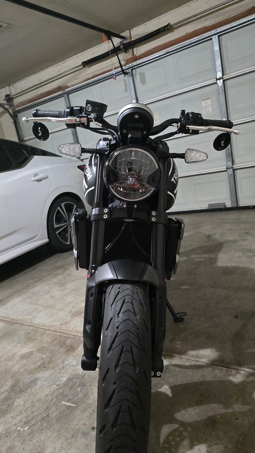 Customer photo review of Triumph Bar End Finishers & Mirror Kits - 7/8” Handlebar Triumph Models