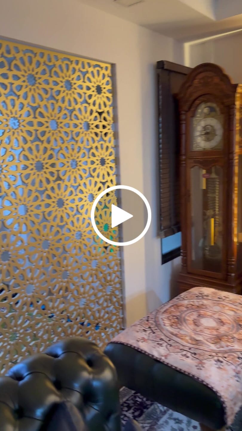 Customer video review of Ayatul Kursi Shiny Metal Islamic Wall Art in Multicolors