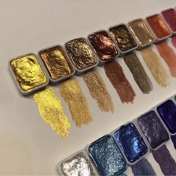 Customer photo review of 20-Color Metal Watercolor Set