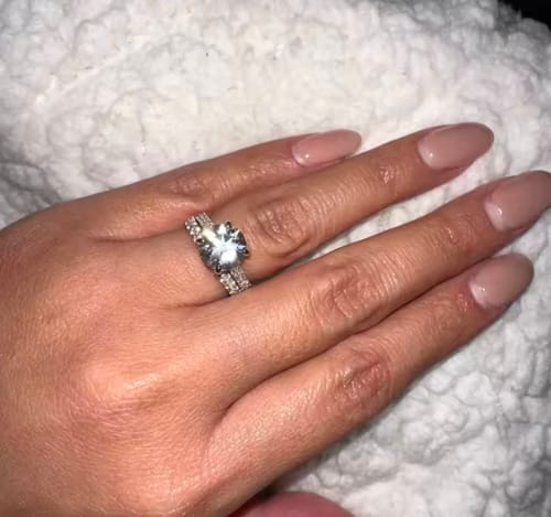 Customer photo review of Esme 14K Gold Plated Silver Wedding Ring Set