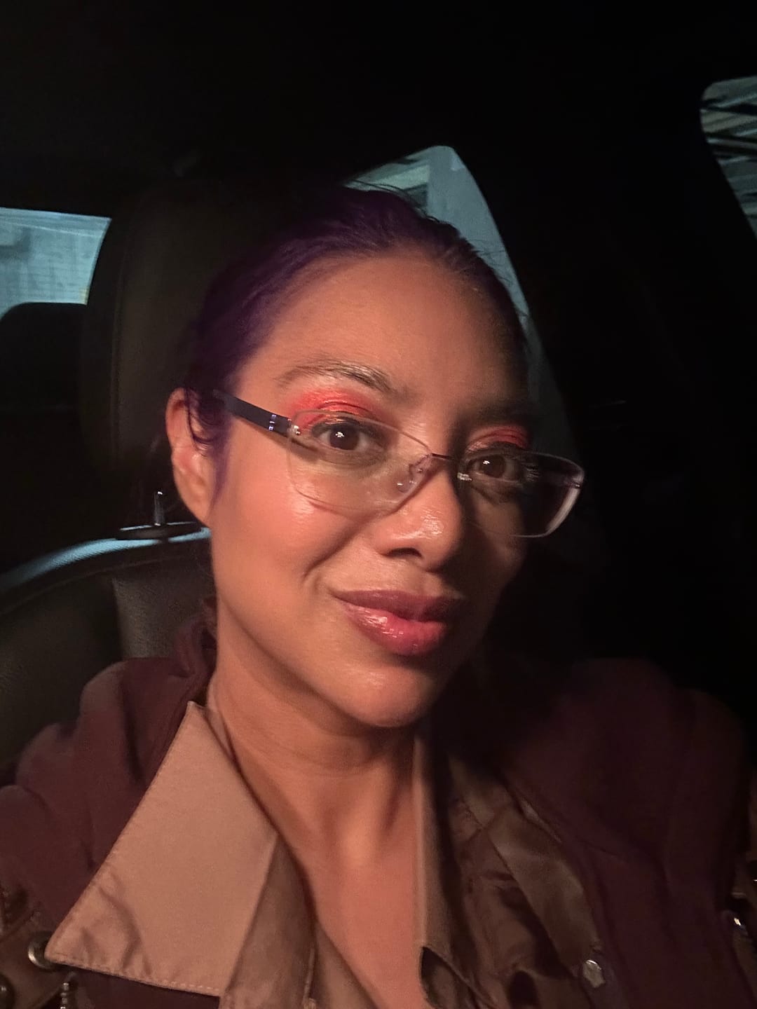 Customer photo review of Luminesce silk pressed pigment eyeshadow - Divergent