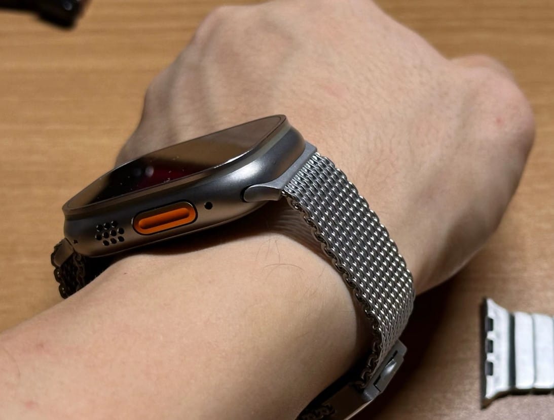 Customer photo review of Ultimate Titanium Milanese Loop Strap for Apple Watch