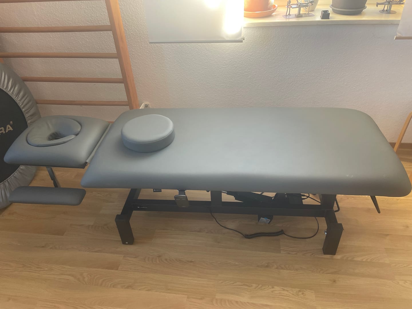 Customer photo review of Massageliege Elektrisch Fortis 4 Ergo | 4-Segmente