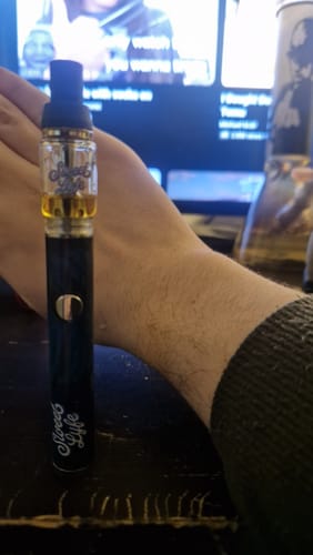 Customer photo review of Disposable Vape Pen 2.5ml Infused with Live Resin + THCP - Blue Dream - Sativa