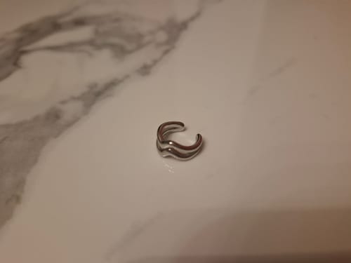 Customer photo review of Earcuff "Ondata d'Amore"