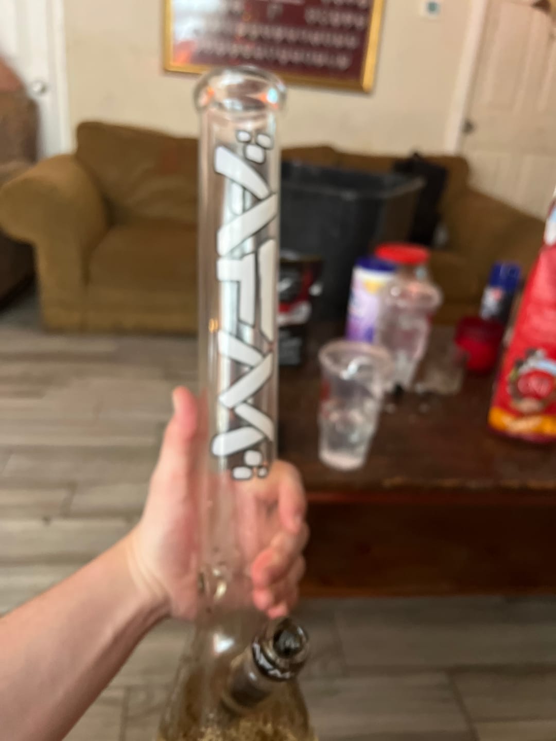 Customer photo review of 18" AFM Classic Clear Glass Beaker Bong 5mm