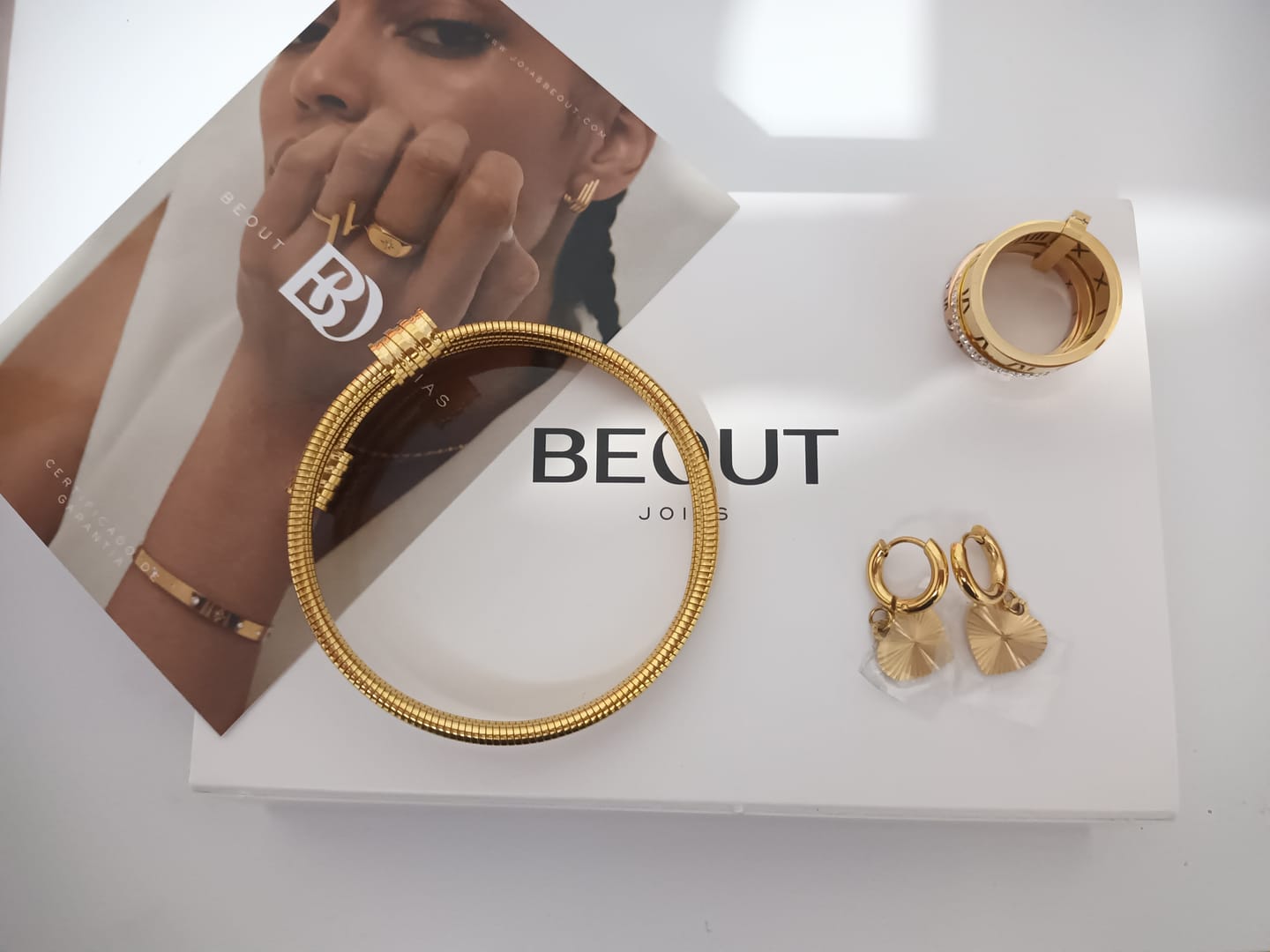 Customer photo review of Anel Triplo Momentos Banhado em Ouro 18k