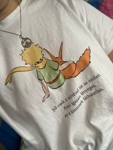 Customer photo review of Jól csak a szívével póló | Vates X A Kis Herceg