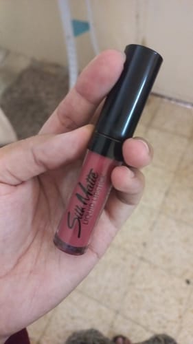 Customer photo review of Flormar Silk Matte Liquid Lipstick