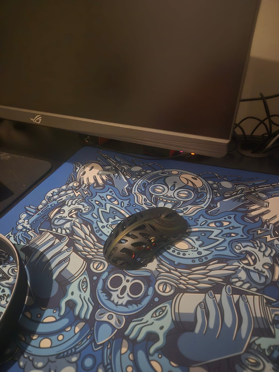 Customer photo review of WLMouse Strider Magnezyum Wireless Mouse