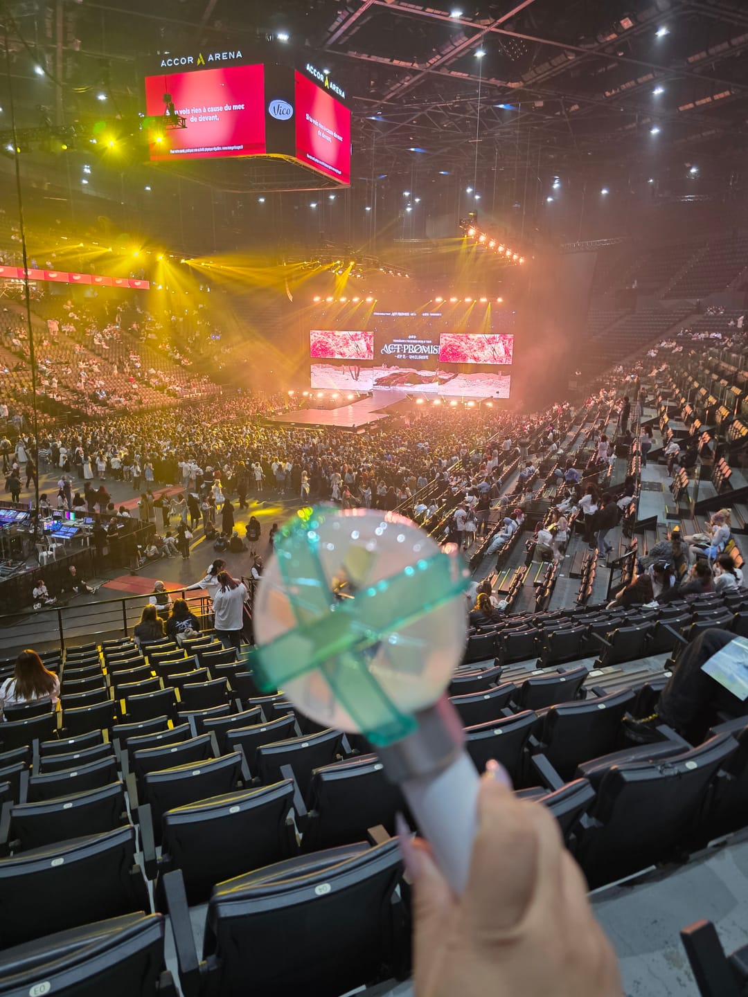 Customer photo review of TXT - OFFICIAL LIGHT STICK VER.2