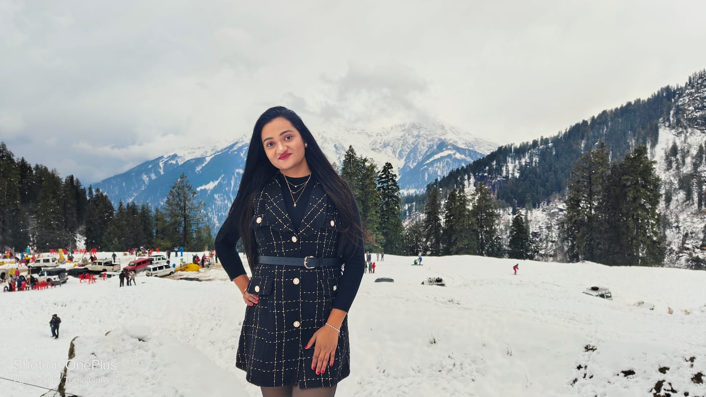Customer photo review of Rader Set of Top and Woolen Tweed Dress