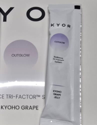 Customer photo review of OUTGLOW - Radiance Tri-Factor™ Jelly