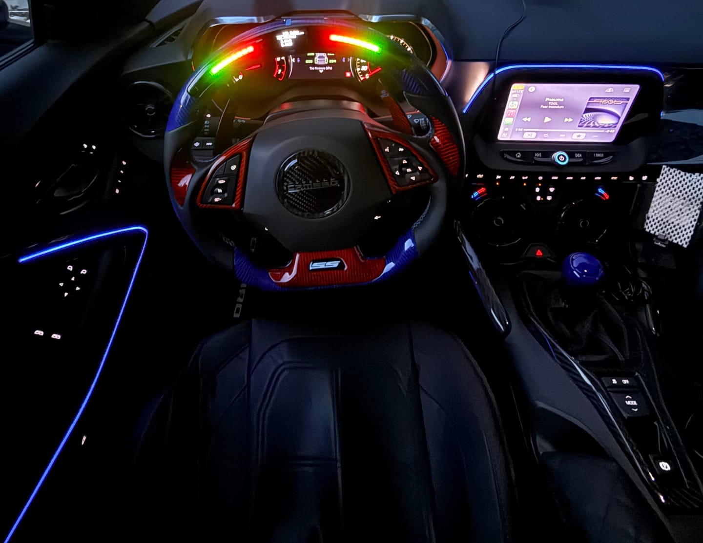 Customer photo review of [Complete/Heated] Custom Carbon Fiber Steering Wheel For 2016-2024 Chevy Camaro