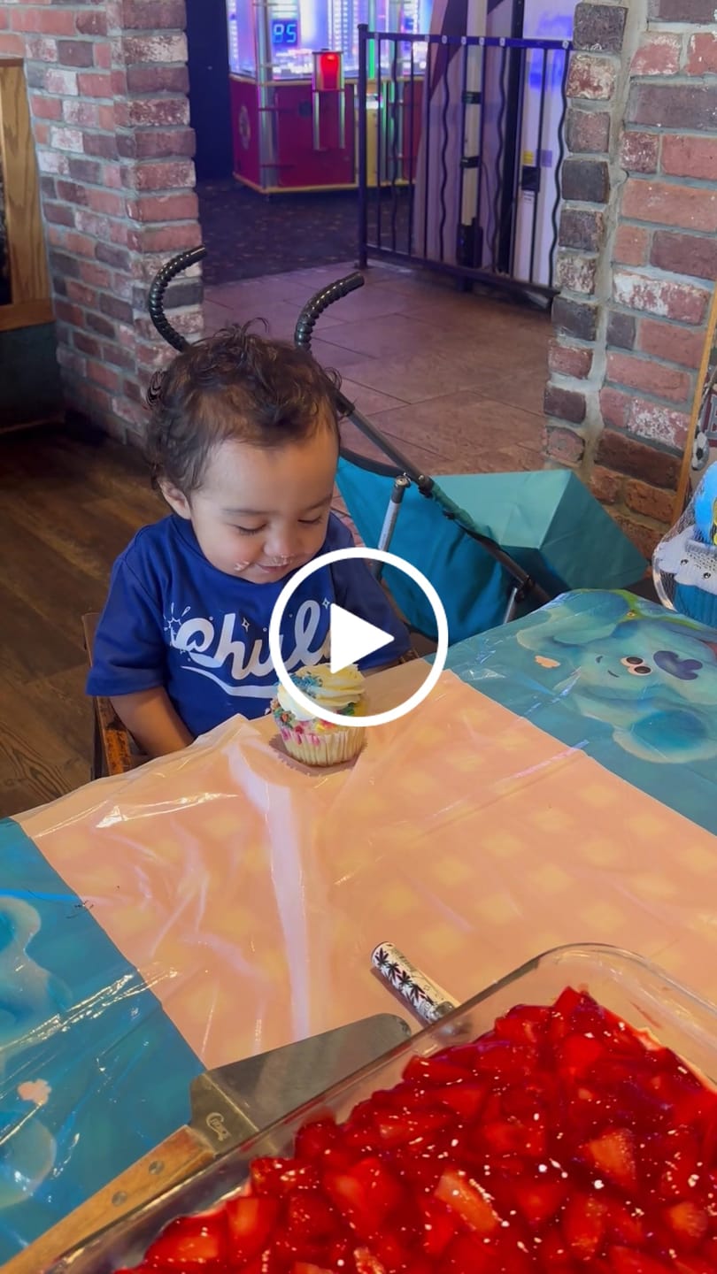 Customer video review of Chulo Kids Tee
