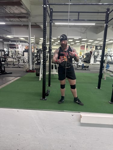 Customer photo review of TRENNESSY Tank Top