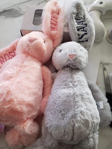 Customer photo review of Lapin en Peluche Brodé avec Prénom