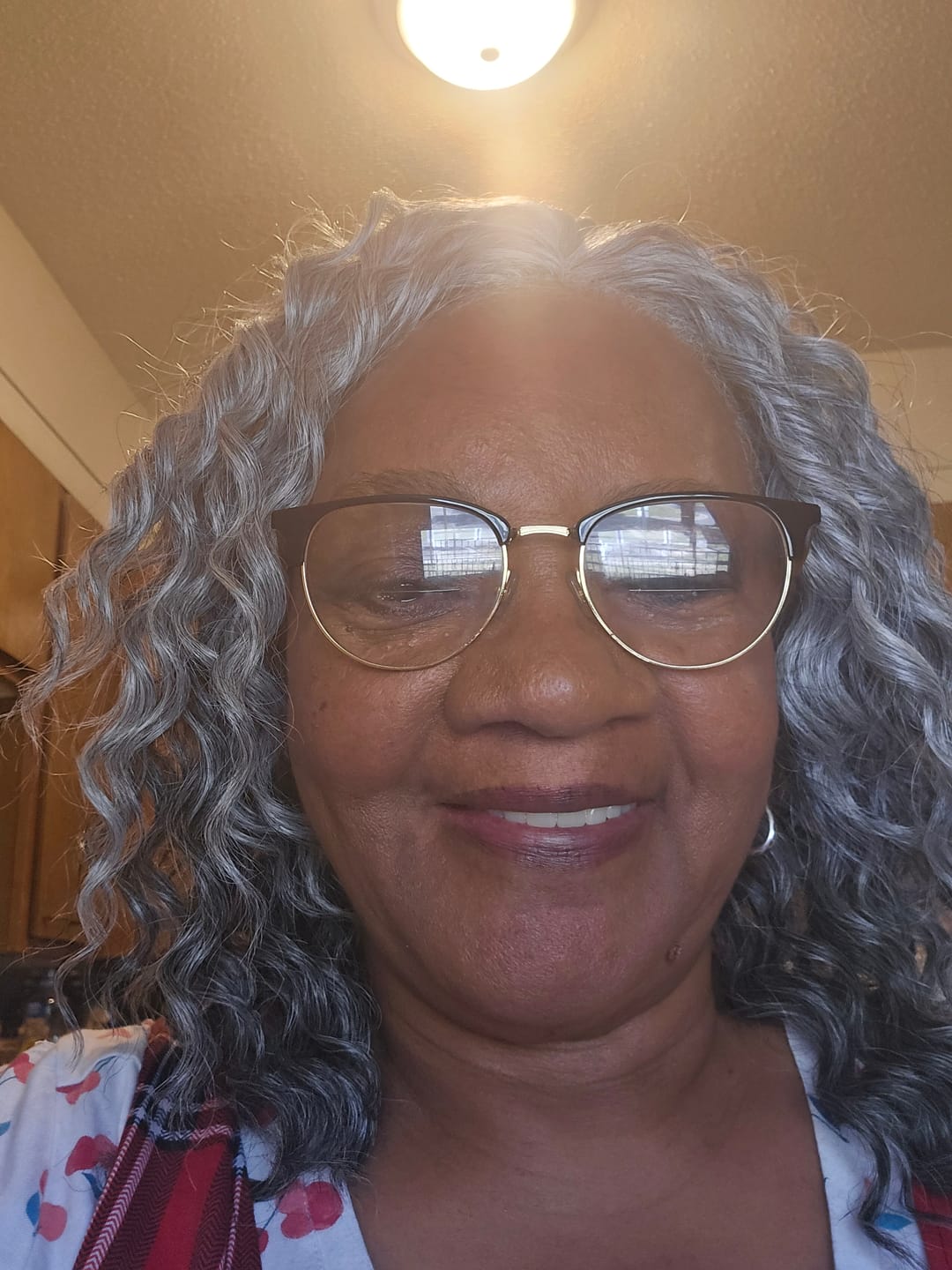Customer photo review of Foxy Silver Wig CEDELLA