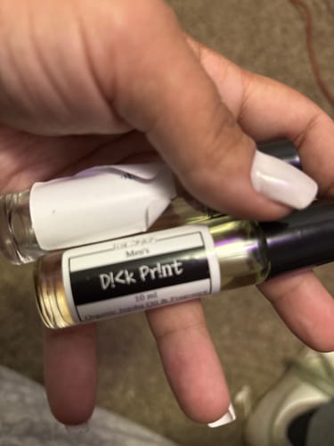 Customer photo review of Men's Cologne Oil Roller