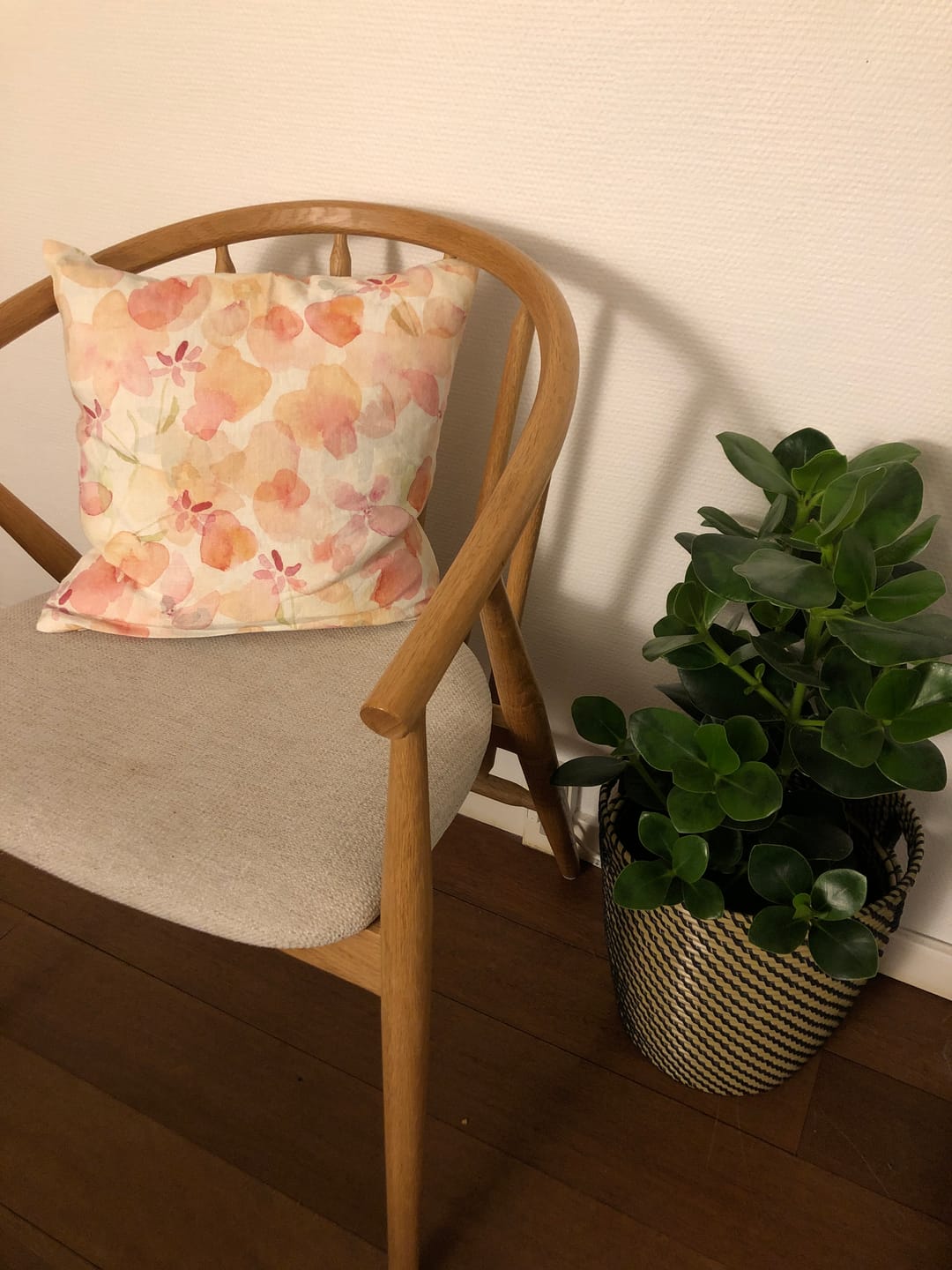 Customer photo review of Floral Linen Cushion Cover