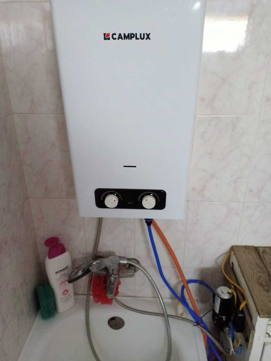 Customer photo review of CAMPLUX BD300 11 litres Gas Water Heater Indoor Domestic Instant LPG Shower For Household