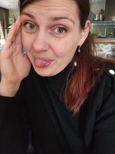 Customer photo review of Louise - petite pierre