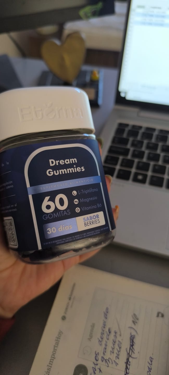 Customer photo review of Dream Gummies
