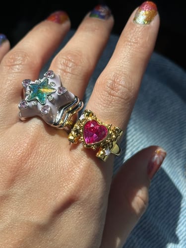 Customer photo review of Pillar of Love Ring Gold
