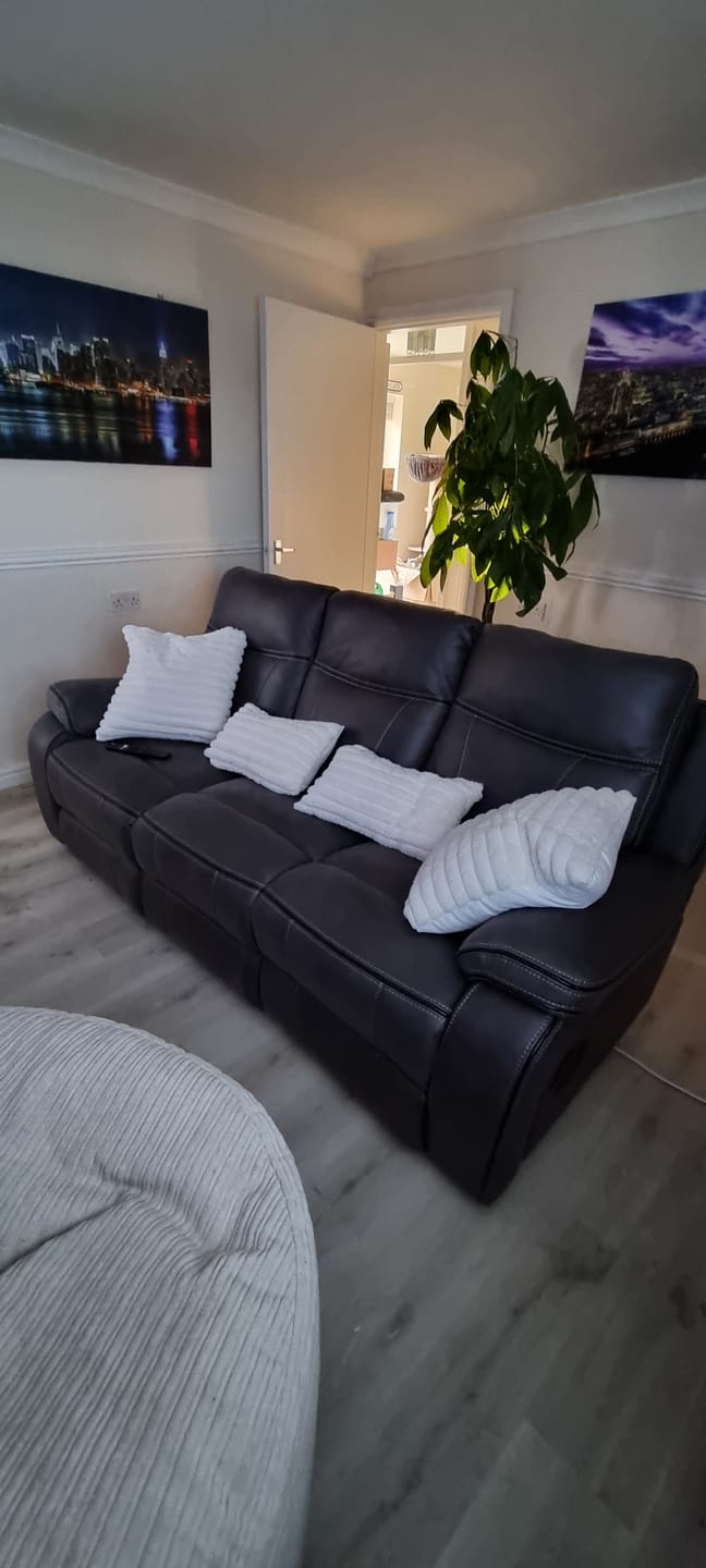 Customer photo review of Vinson Pro 3 Seater Smart sofa Power Recliner