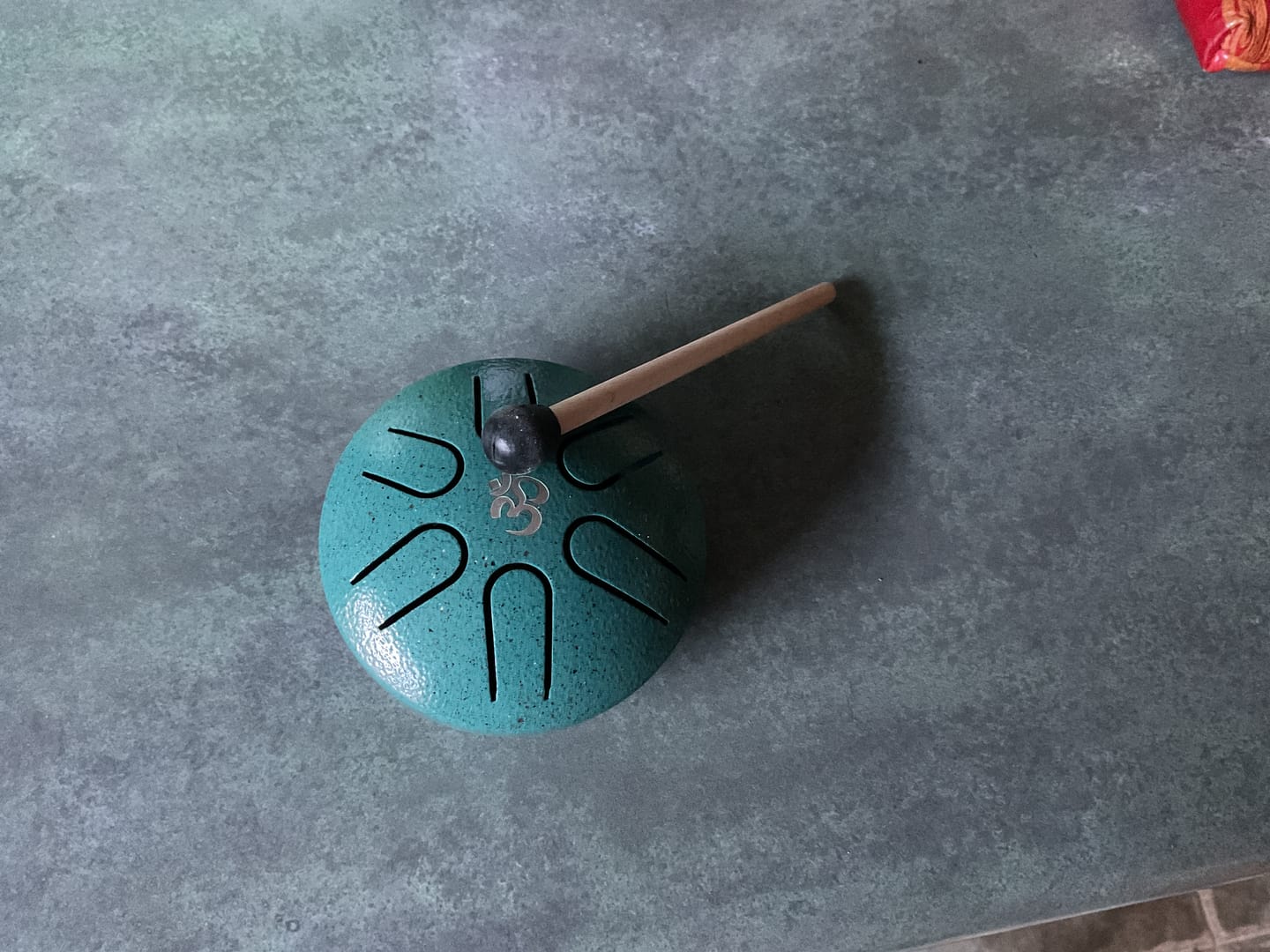 Customer photo review of Lyre Harp & Ukulele Wooden Stand