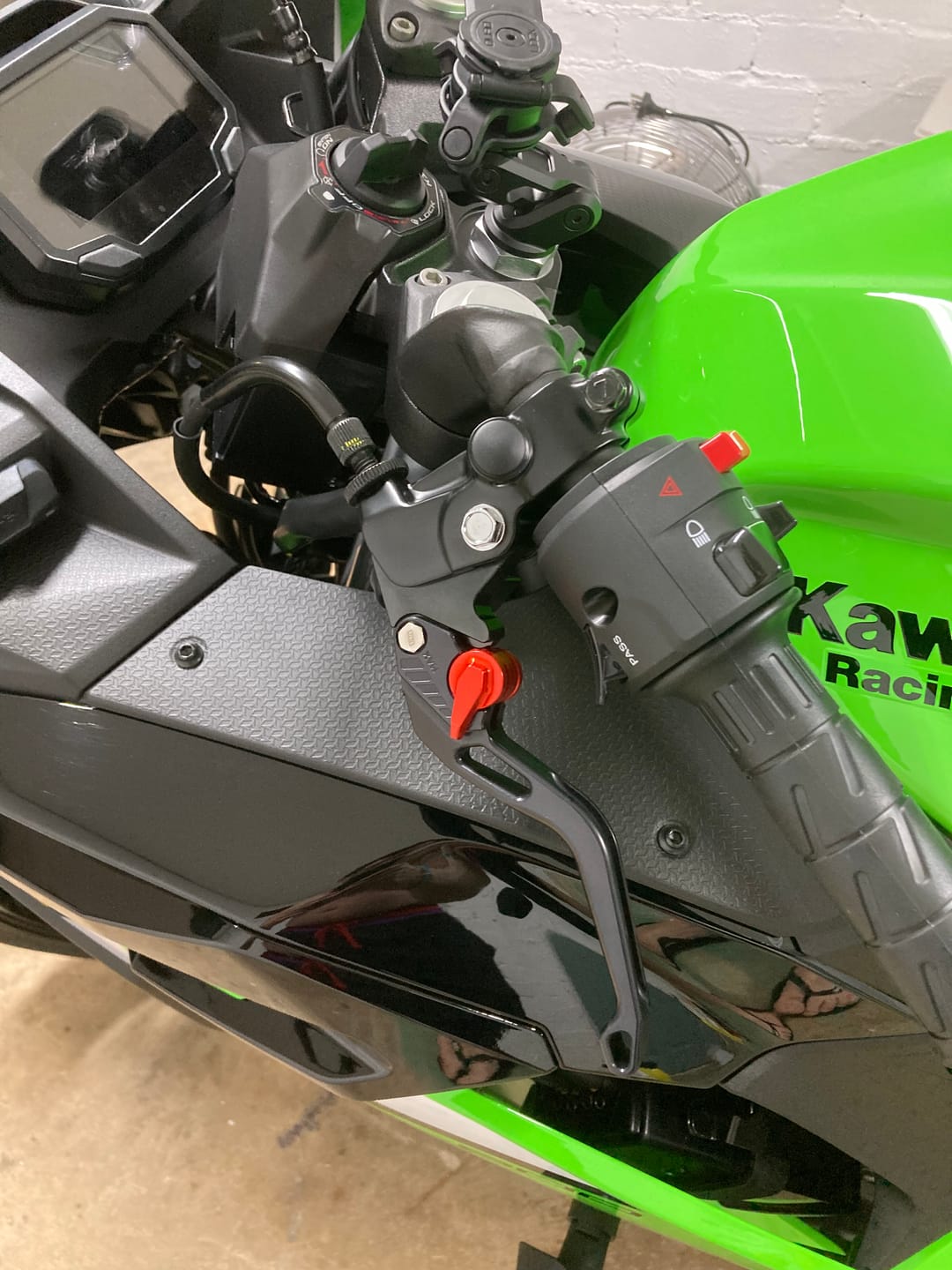 Customer photo review of EVOS Short Levers for Kawasaki Ninja 500 / Ninja 400 / Ninja 300
