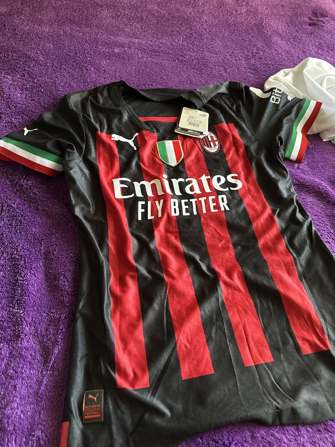 Customer photo review of MAGLIA MILAN HOME 2021/22