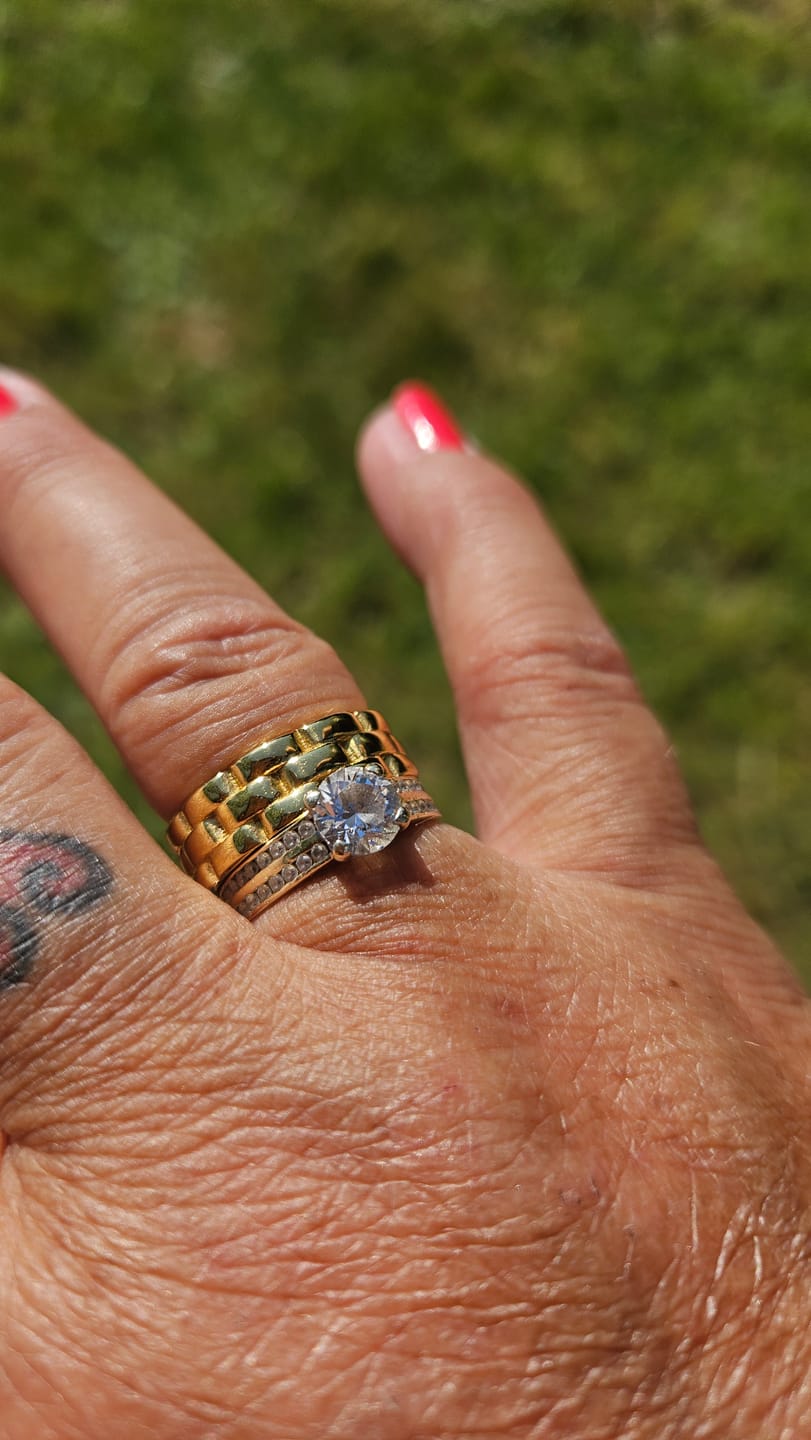 Customer photo review of Deluxe Ring | 18K vergoldet