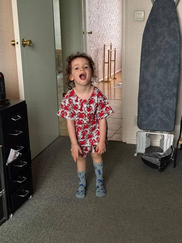 Marion C. review of SURPRISE SET KID image 1 out of 1