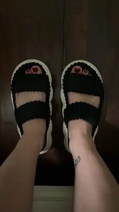 Customer photo review of PUFFY CLOUD SLIDES - 50% OFF