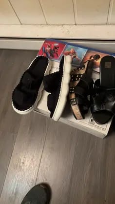 Customer photo review of PUFFY CLOUD SLIDES - 50% OFF